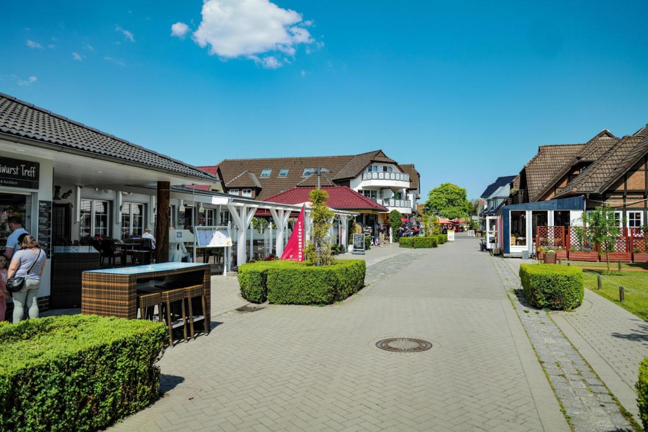 Ferienwohnungen Meerfarbig Zingst - Haustierfrei -Terrasse Mit Strandkorb Oder Balkon - E-Ladesaeule - Parkplatz - Wlan - Fahrradschuppen - Waschtrockner - Ruhig Und Zentral - Nichtraucher Zewnętrze zdjęcie