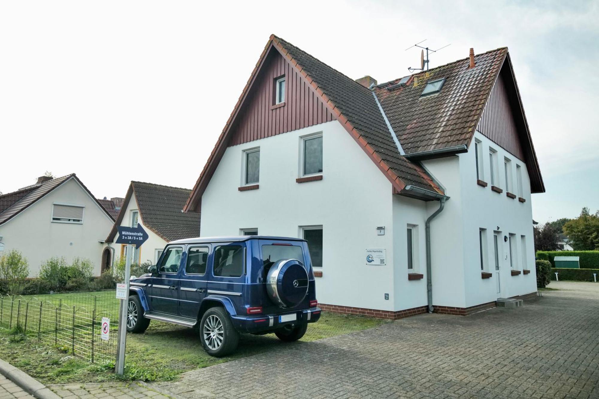 Ferienwohnungen Meerfarbig Zingst - Haustierfrei -Terrasse Mit Strandkorb Oder Balkon - E-Ladesaeule - Parkplatz - Wlan - Fahrradschuppen - Waschtrockner - Ruhig Und Zentral - Nichtraucher Zewnętrze zdjęcie