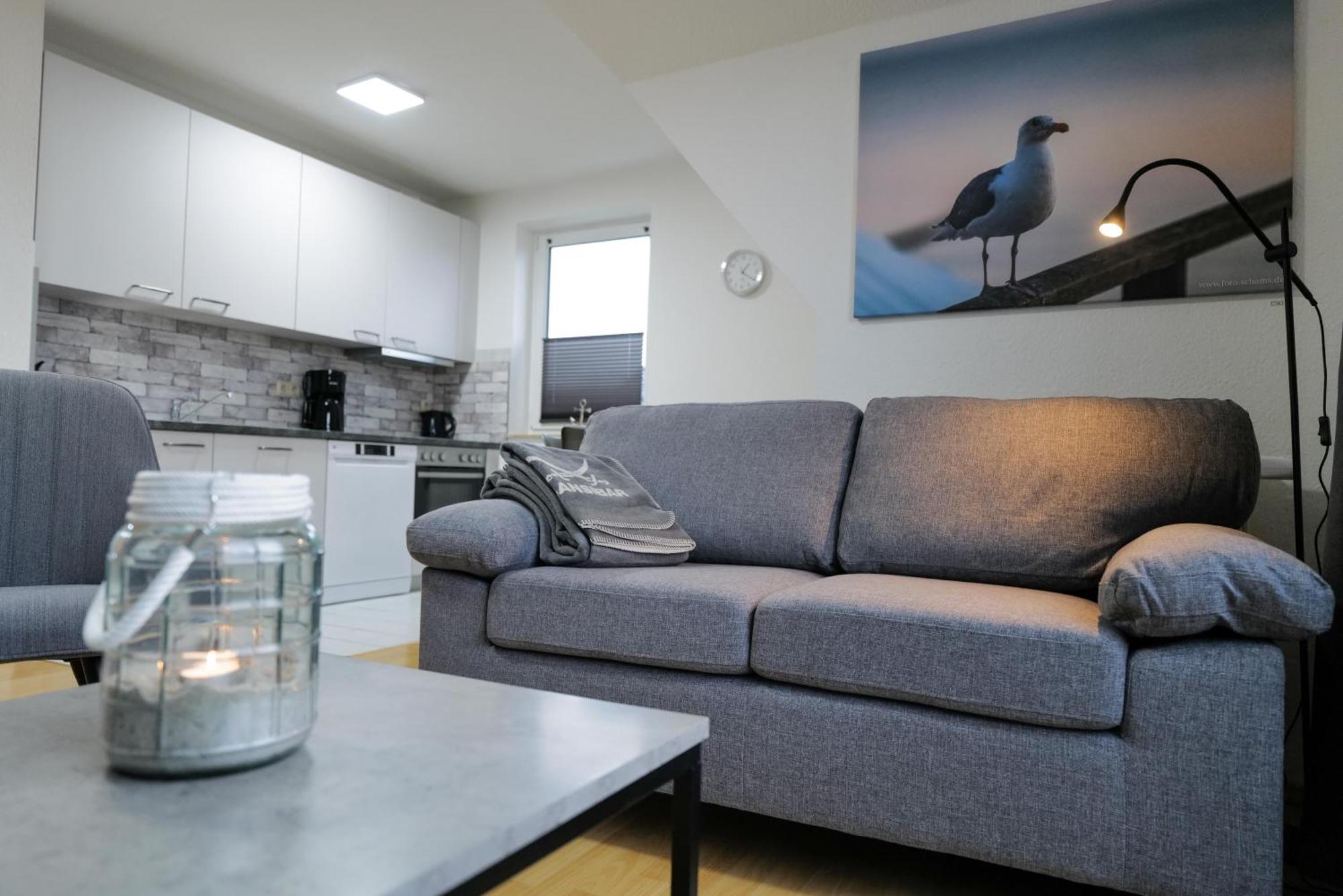 Ferienwohnungen Meerfarbig Zingst - Haustierfrei -Terrasse Mit Strandkorb Oder Balkon - E-Ladesaeule - Parkplatz - Wlan - Fahrradschuppen - Waschtrockner - Ruhig Und Zentral - Nichtraucher Zewnętrze zdjęcie
