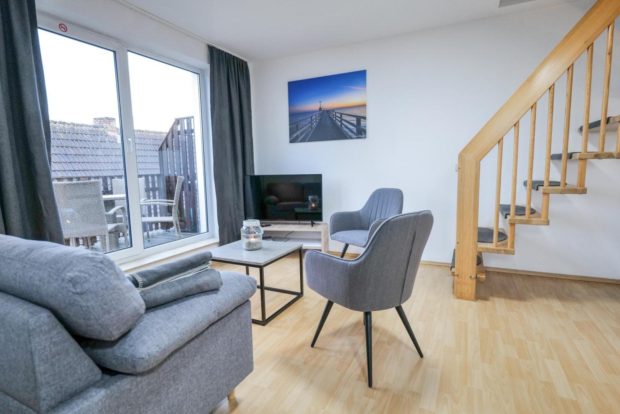 Ferienwohnungen Meerfarbig Zingst - Haustierfrei -Terrasse Mit Strandkorb Oder Balkon - E-Ladesaeule - Parkplatz - Wlan - Fahrradschuppen - Waschtrockner - Ruhig Und Zentral - Nichtraucher Zewnętrze zdjęcie